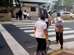 Últimas noticias económicas sobre clases virtuales: La Nacion Clases Presenciales En El 2021 No Seran Obligatorias Por La Pandemia Del Covid 19