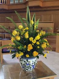 By Kathleen Hawryluk At Moorings Church Naples Florida Flower Arrangements Altar Arrangement All Flowers