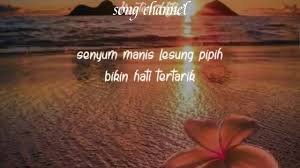 Learn the song with the online tablature player. Lirik Lagu Gadis Baju Merah Aduh Mamae Youtube