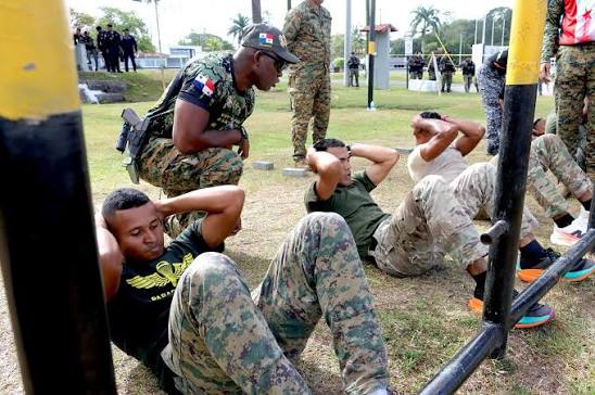 🇵🇦 FUERZAS COMANDOS 2026 🇵🇦 Hoy se dio inicio a la inauguración de las Eliminatorias Interinstitucionales “Fuerzas Comandos 2026”, con la participación del Servicio Nacional Aeronaval, la Policía Nacional y SENAFRONT. Durante
