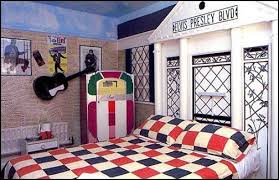 Elvis Presley S Bedroom 50s Bedroom Bedroom Themes Decor