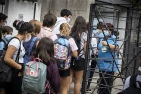 Escola mágica vídeos e exercícios interativos sobre todo o programa. Estudo Conclui Que Fechar As Escolas Pode Reduzir Mobilidade Em Mais De 20 Coronavirus Publico