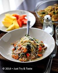 Spaghetti Goreng Dengan Kangkung Jamur Dan Udang Resep Pasta Pasta Makanan Minuman