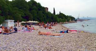 Rijeka se pyšní několika prvními místy. Plaze Sa Slikama Rijeka