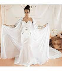 Die exotische destination und das goldene licht der untergehenden sonne bilden die perfekte kulisse für die atemberaubenden wedding looks. Super Sexy Exotische Hochzeitskleid Grosse 36