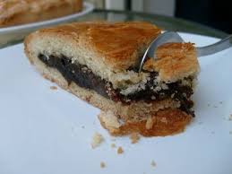 Galette Fourree Ou Broye Du Poitou Aux Pruneaux My Yummy Kitchen Recettes De Cuisine Broye Du Poitou Gateaux Et Desserts