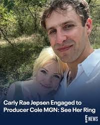 Amy Gemmill's Instagram, Twitter & Facebook