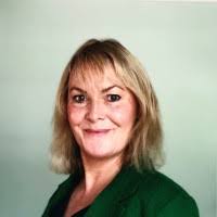 100+ perfiles de «Tulloch»