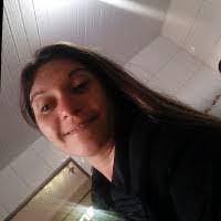 Kelly Pires's Instagram, Twitter & Facebook