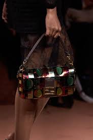 Fendi FW25 RTW details 💕 LisLove
