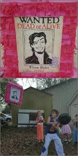 Rapunzel Pinata At Disney Princess Dress Up Party Flynn Rider Poster Used A Frying Pan To Bust It Tangled Rapunzel Flynnrider Cumple Fiesta Pinata
