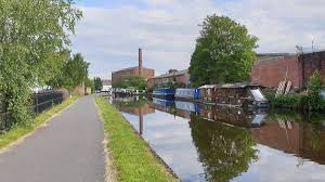 The leeds and liverpool canal is a canal in northern england, linking the cities of leeds and liverpool. Leeds Liverpool Canal By Beth Pipe The Outdoor Guide