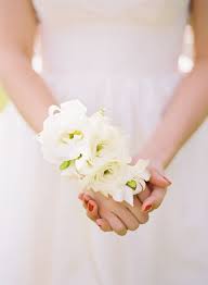 Wrist Corsage For Moms Family Can Be Slightly Smaller But Like The Longer Shape Rather Than Just One Dangl Bridesmaid Corsage Corsage Wedding Bridal Corsage