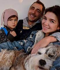 Ne puteti urmari si pe: Cum AratÄ FetiÈa Lui Vladimir DrÄghia Zora Are Aproape 3 Ani Libertatea