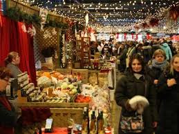 From markets to farms you're guaranteed to find something amazing to decorate! Activities For Everyone Christmas And Holiday Season In Quebec City Old Port Quebec City Quebec