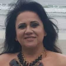 Ida Souza's Instagram, Twitter & Facebook