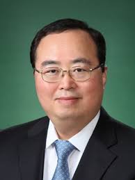 1 CURRICULUM VITAE Professor Dr. Young Sok KIM Ewha Womans University  School of Law, Ewhayeodae-gil, Seoul 03760, Republic of Ko