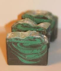 Marbrage Au Cintre Et Laits Dans Les Huiles Pour Un Savon Chouchou Tres Green L Une De Mes Recettes Preferees Soap En 2020 Savon Marbrage Saponification A Froid