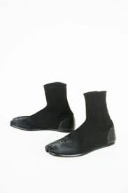 Complete with side zip fastening, this style has been sculpted with italian leather, are ankle. Maison Margiela Men Boots Mm22 Fabric Tabi Ankle Boot Black Ebay