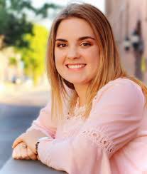 Katelyn Bright's Instagram, Twitter & Facebook