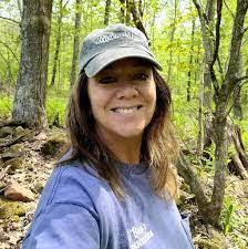 Cheryl Dejong's Instagram, Twitter & Facebook