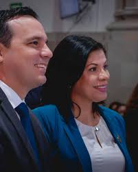 ⚠️🚦Aprender a manejar nos brinda la oportunidad de empoderarnos y crecer  personal y laboralmente.! 💪 ¿Eres irapuatense y quieres aprender a  manejar? Obtén la Beca Fresas al Volante 🚗🍓 a través de