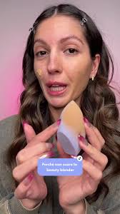 Perché NON Devi Usare la Beauty Blender per il Fondotinta
