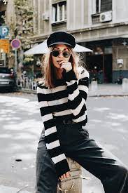 Pin By Zhenikhova Natalia On My Style Outfits With Hats Striped Top Outfit Pullovers Outfit