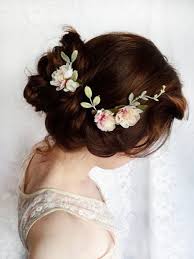 Once done with the makeup use a setting spray and voila! Guide For The Dream Fairytale Wedding Bridal Fairy Hairstyle Ideas For Long Youfashion Net Leading Fashion Lifestyle Magazine