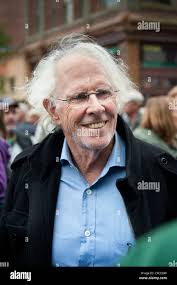 Wayne bruce hi-res stock photography and images