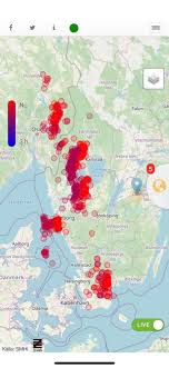 Användaren får notifieringar om det slår ner blixtar i närheten och kan utifrån det besluta om man ska avbryta golfrundan, seglingsturen, fotbollsmatchen eller skogspromenaden. Blixtvakt Bra Fart Bade I Syd Och Vast Tagga Era Bilder Pa Askan Med Blixtvakt Bade Pa Fb Och Insta Facebook