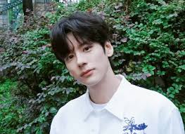 Miles Wei Zheming Low Key Confirms He was Married and That He's Now  Divorced