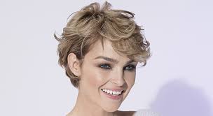 Coupe de cheveux tendance 2017 coupe de cheveux coupe de cheveux long avec frange sur le 1000 idées sur le thème tendance coiffure 2016 sur pinterest … carré plongeant : Coiffure Toutes Les Tendances De L Automne Hiver 2017 2018