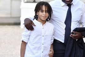 Du haut de ses 19 ans, kylian mbappé a d'ores et déjà été adoubé par les meilleurs joueurs de l'histoire. Fx6s78wcqey2qm