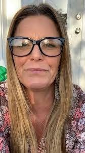 Gretchen Hirczak's Instagram, Twitter & Facebook