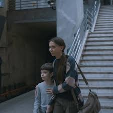 Suntem straini pana cand ceva. Coboram La Prima Coboram La Prima 2018 Film Cinemagia Ro