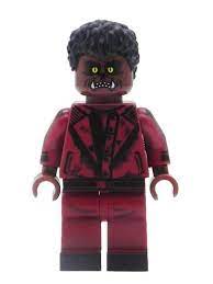 Si tratta di thriller, un video storico che inaugurò l'era dei videoclip delle canzoni. Michael Jackson Michael Jackson Doll Michael Jackson Star Wars Furniture