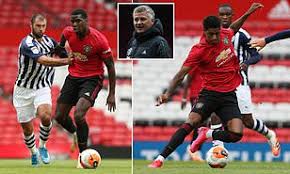 Saat ini mereka berda di posisi dua klasemen sementara di bawah tim sekotanya yakni nah, menghadapi west brom, pasukan oe gunnar solksjaer tentu akan memanfaatkan lebih baik. Manchester United Lose 2 1 Against Championship West Brom But They Got Revenge In Second Match Daily Mail Online