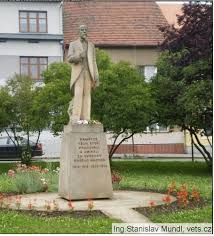 Mé filmy a seriály (2). O Projektu Spolek Pro Vojenska Pietni Mista