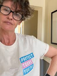 Leslie Keating 🇺🇦🏳️‍🌈 (@lesliek2)