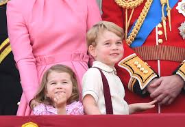 Prince george has outgrown his shorts! 20 Photos Of Prince George Princess Charlotte As Best Friends