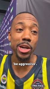 Jayson Tatum was not charmed by Grant William's Batman impersonation 😆 🎥  @SouichiTerada Twitter