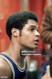 13 Notre Dame Austin Carr Photos & High Res Pictures