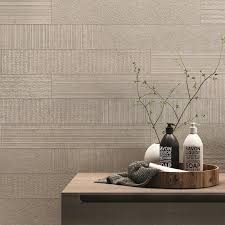 Antiqued ivory beige color travertine tile for kitchen backsplash projects. Feel Ivory Blend Pattern Matt Wall Tile 60x10 Emc Tiles
