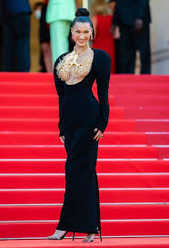 Check spelling or type a new query. Bella Hadid Stuns In Schiaparelli Gown At Cannes Premiere Verve Times