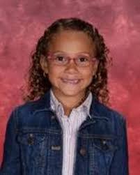 Kayla Linton's Instagram, Twitter & Facebook