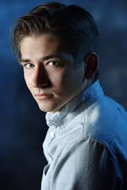 All about celebrity Chris Bert! Watch list of Movies online: Sleepy Hollow 