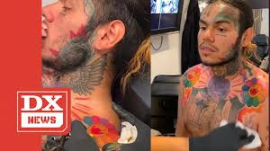 Bearded Tekashi 6ix9ine Shares New Tattoo Photo Through Akademiks Nle choppa's real name is bryson potts and the nle in his name stands for no love entertainment. bearded tekashi 6ix9ine shares new