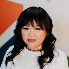 Kaci Dean's Instagram, Twitter & Facebook