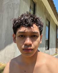 earl francis (@idkh4ki) • Instagram photos and videos